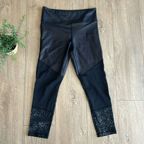 ((3 PIECE)) ZYIA ACTIVE BUNDLE SIZE 12/LARGE EUC- 2 LEGGINGS AND LS SHIRT - Picture 6 of 13